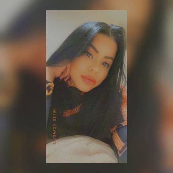 Profile Picture of Yeni Rodriguez (@yeni_ro1) on Poshmark