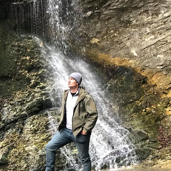 Daniel Worthey - Poshmark Profile Picture of Daniel Worthey (@dtworthey) on Poshmark