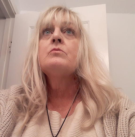 Sharon Liakopoulos - Poshmark Profile Picture of Sharon Liakopoulos (@appollo317) on Poshmark