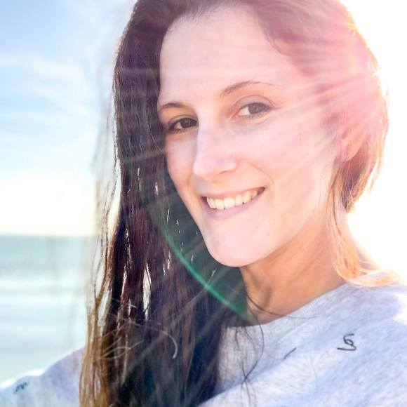 Profile Picture of Liz Kaspar (@emk111) on Poshmark