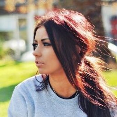 Profile Picture of  ☯Ðänielle ☯ (@HiDanielleBye) on Twitter