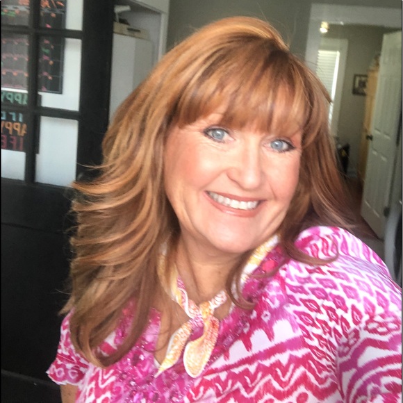 Profile Picture of Krystal Renning (@adorkydiva) on Poshmark