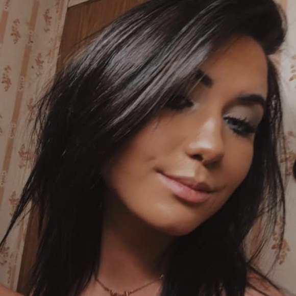 Profile Picture of Savanna sun Relford (@sunnydiggs20) on Poshmark