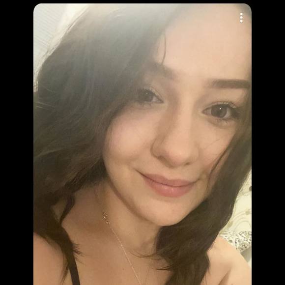 Profile Picture of Abbey Beesler (@abeesler) on Poshmark