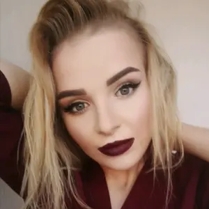 Profile Picture of Дарья Сенюк (@dariasenyuk) on Tiktok