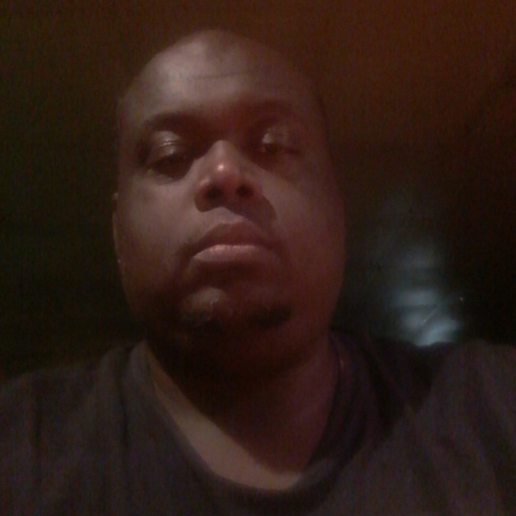 Profile Picture of Timothy Heath (@bigkountry45) on Poshmark