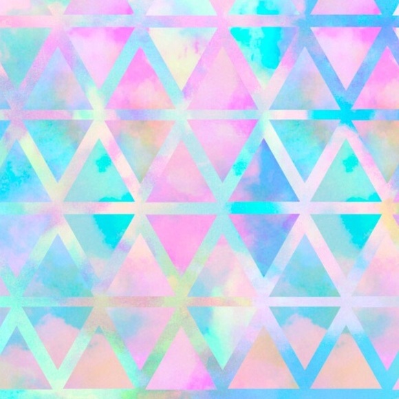 Profile Picture of Lorena Bale (@heyypay) on Poshmark