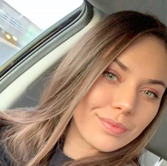 Profile Picture of Honna Andersen (@hmaloves2shopp) on Poshmark