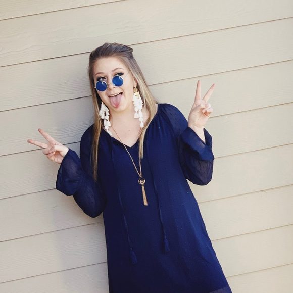 Profile Picture of Jaycien Derrera (@jaycienrd) on Poshmark
