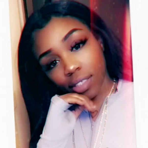Profile Picture of Jakia Jackson (@kiaasaucey) on Poshmark