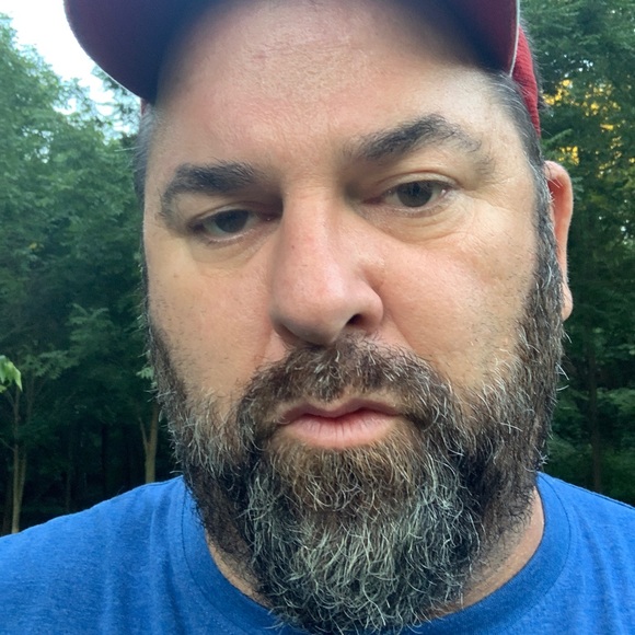 Profile Picture of Jeff Mcgladdery (@jeffmc323) on Poshmark