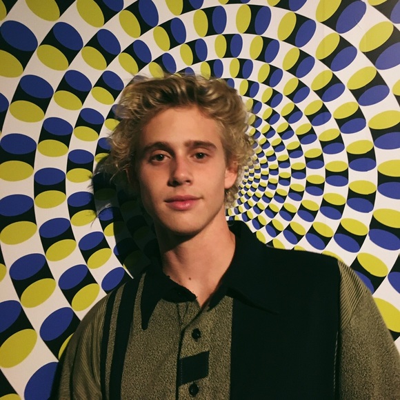 Max Gruber - Poshmark Profile Picture of Max Gruber (@maxgruber27) on Poshmark