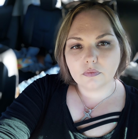 Profile Picture of Dawn Mcdowell (@pursky2006) on Poshmark