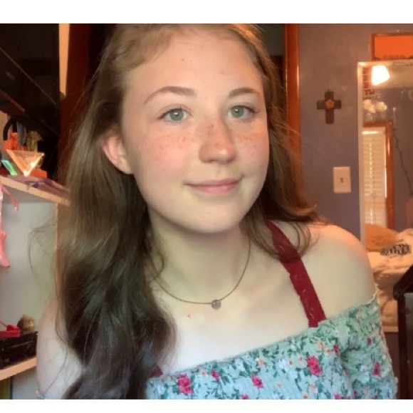 Profile Picture of Catherine Chadwick (@cathy4542) on Poshmark