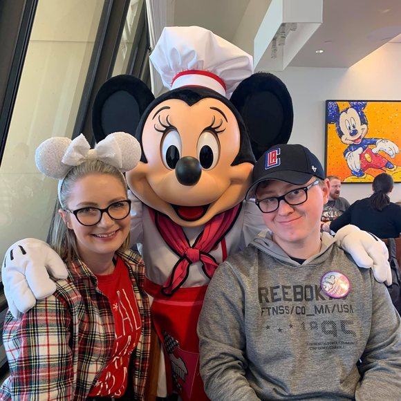 Profile Picture of Haley Baglole (@haleybaglole) on Poshmark