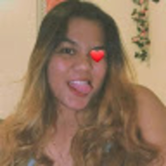 Profile Picture of Wency Cambray (@cambraywency) on Poshmark