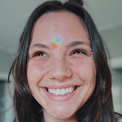 Profile Picture of Ariel Elliott (@ageofaquariel) on Youtube