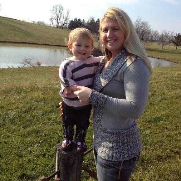 Profile Picture of Abby Machesky (@mach407) on Poshmark