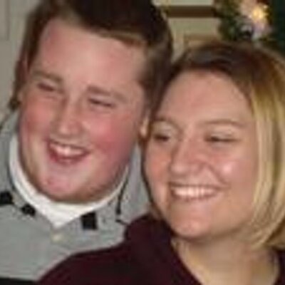 Profile Picture of Christy Thompson (@desirae89) on Twitter