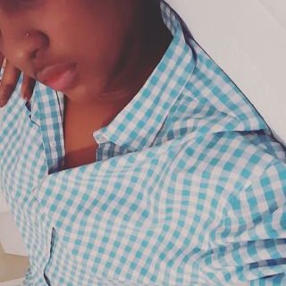 Profile Picture of Anne-Emmanuelle (@AnneEmmLle) on Twitter