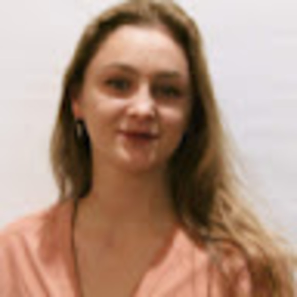 Profile Picture of Alex Byrnes (@alexbbyrnes) on Poshmark