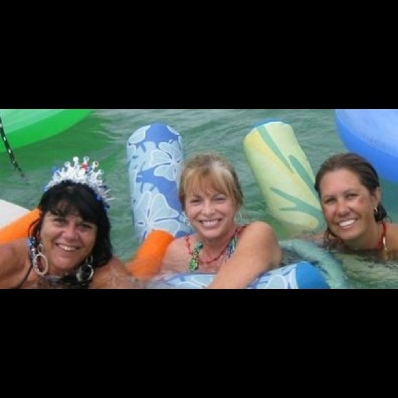 Profile Picture of Peggy Fowler (@pfowler7777) on Poshmark