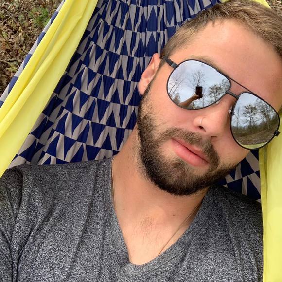 Profile Picture of Shawn Wasyluk (@imsexiandikit) on Poshmark