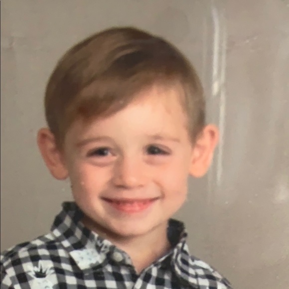 Profile Picture of Larry Tevnan (@ltevnan) on Poshmark