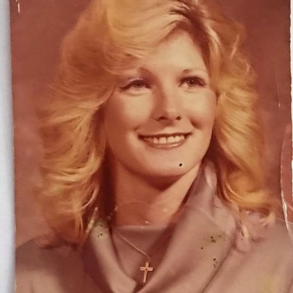 Profile Picture of Ann Wright (@glendawright146) on Poshmark