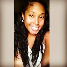 Profile Picture of AlexAndra Clark (@sundaiiirose) on Pinterest