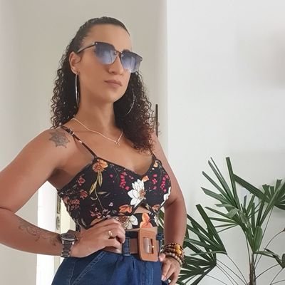 Profile Picture of Carina Das Flores Co (@CarinafloresTi) on Twitter