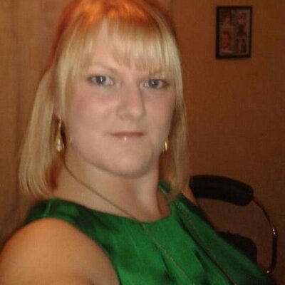 Profile Picture of Karen Ahern (@KarenAhern1) on Twitter