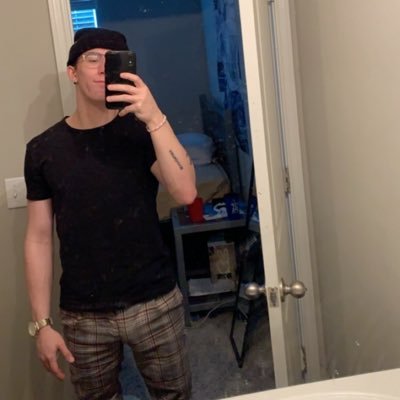 Profile Picture of Adam Longhurst (@adam_ryann7) on Twitter