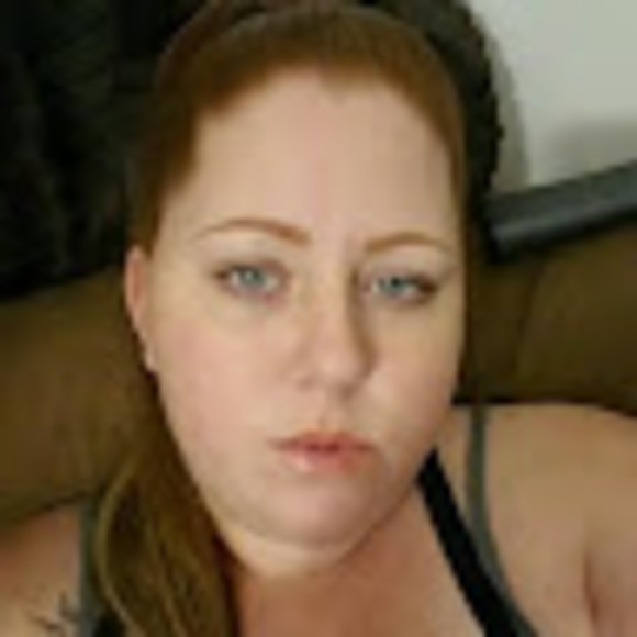 Profile Picture of Dominguez Anne (@redflirt1) on Poshmark