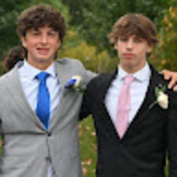 Profile Picture of James Hinds (@jameshinds8148) on Poshmark