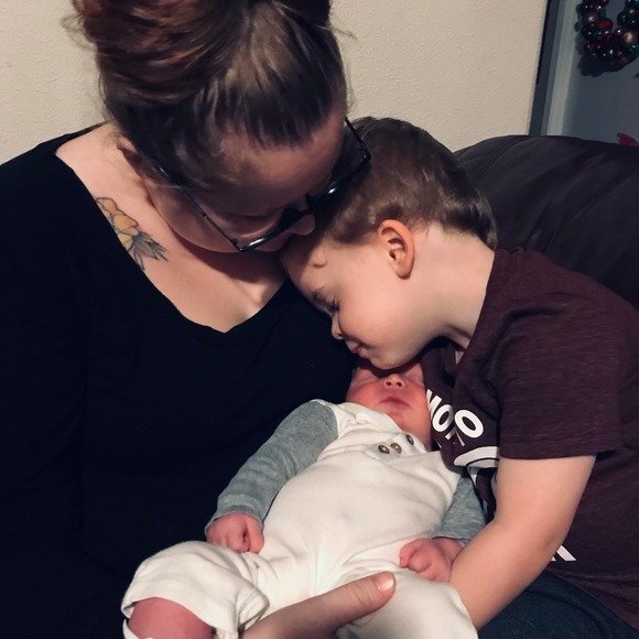 Profile Picture of Samantha Wiltz (@samanthawiltz) on Poshmark