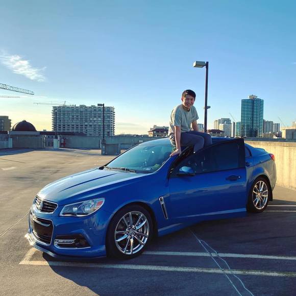 Profile Picture of Kenny Tang (@kennyftang) on Poshmark