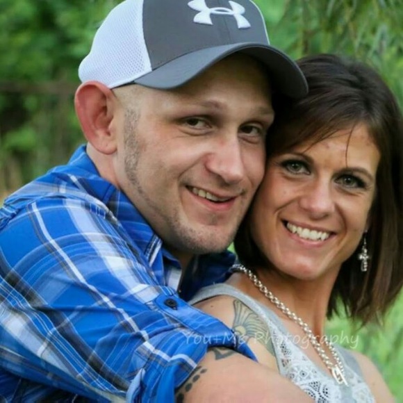 Profile Picture of Brandy Davidson (@bsd143) on Poshmark