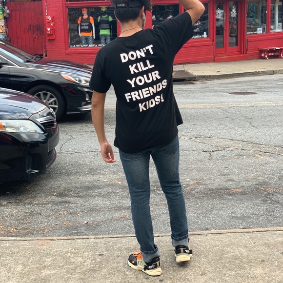 Profile Picture of Andrew Vazquez (@andrxw896) on Poshmark