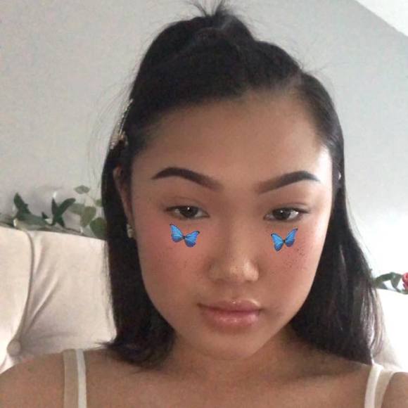 Profile Picture of Britney Nguyen (@britneyng) on Poshmark