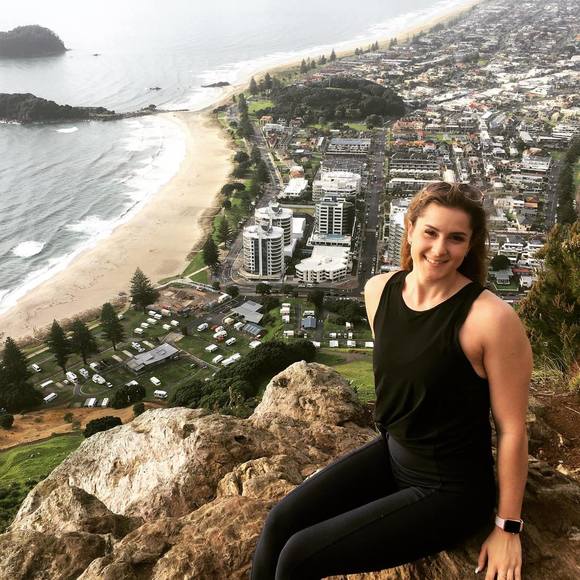 Profile Picture of Gillian Barber (@gillian_barber) on Poshmark