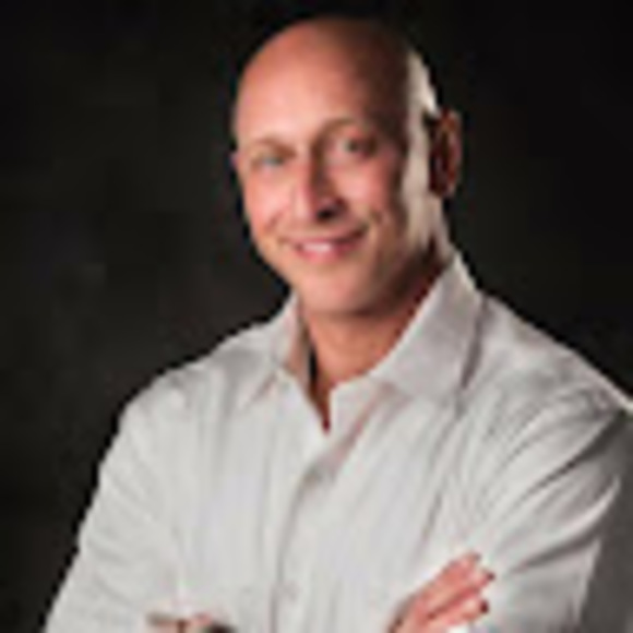 Profile Picture of Charles Schneider (@charlesschne348) on Poshmark