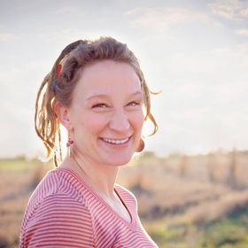 Profile Picture of Kari Warren (@littlekari) on Pinterest