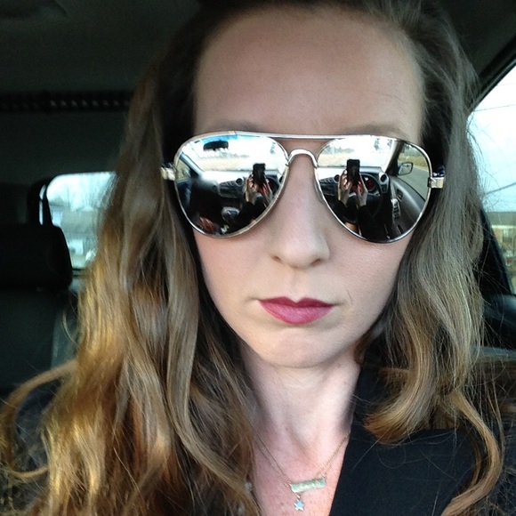 Profile Picture of Amanda Pugh (@apughms) on Poshmark