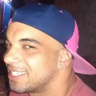 Profile Picture of Herbert Santiago (@HerbertSant1) on Twitter