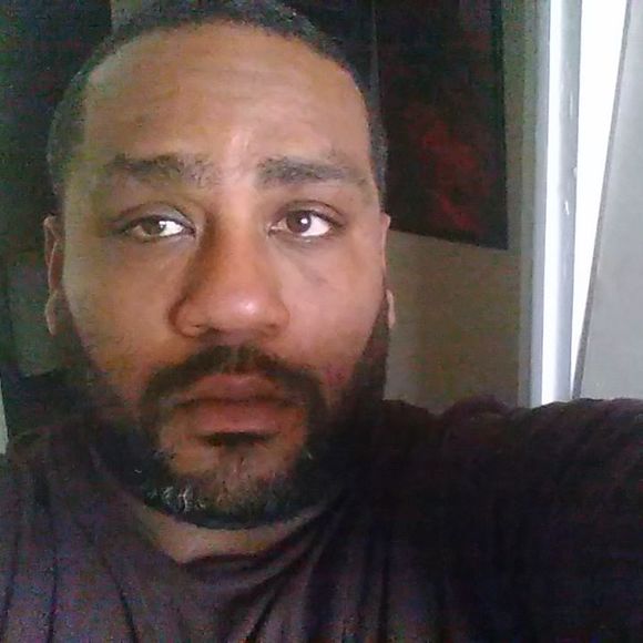 Profile Picture of Paul Beall (@beallpaul) on Poshmark