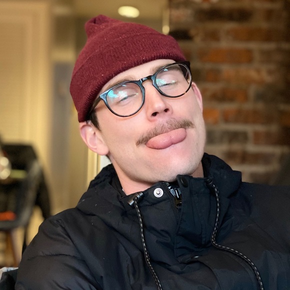 Profile Picture of Bobby Whittingham (@bobwhitts) on Poshmark