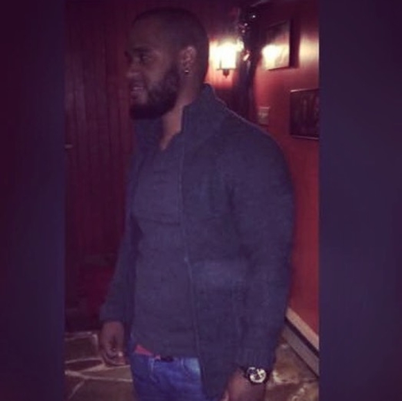Profile Picture of Darwin Dicén (@darwin044) on Poshmark