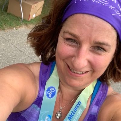 Profile Picture of Lisa Calice (@lisacyogini) on Twitter