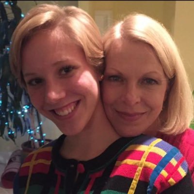 Profile Picture of Melanie Schellman (@MelTheSchell) on Twitter